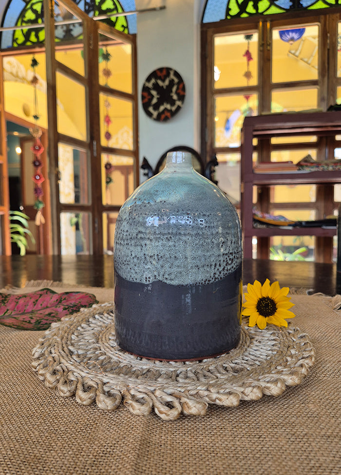 Single Flower Vase Sleek Neck
