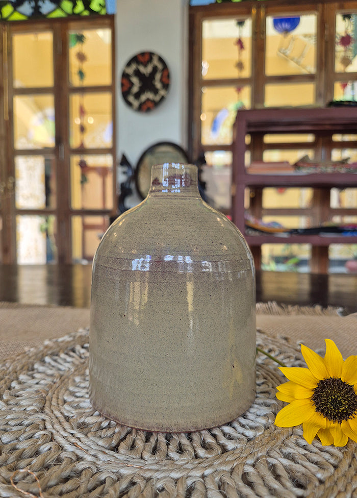 Beign Urn Flower Vase